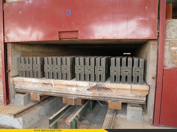 Hollow Bricks Firing Kiln Wide Flat Tunnel 950-1050℃ Sintered Temperature